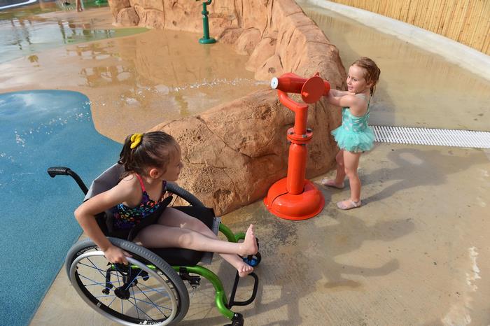 agrandeartedeserfeliz.com - Inaugurado primeiro parque aquático do mundo para crianças com deficiência