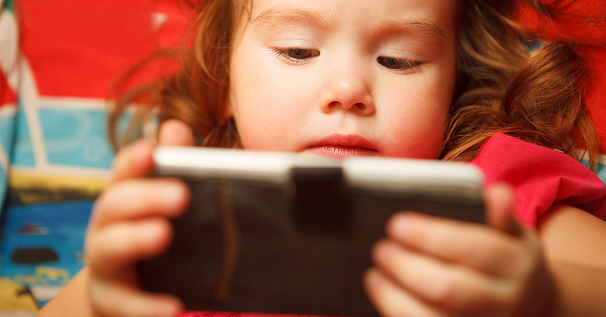 Giving Your Child a Smartphone Is “Like Giving Them Drugs,” Says Top Addiction Expert