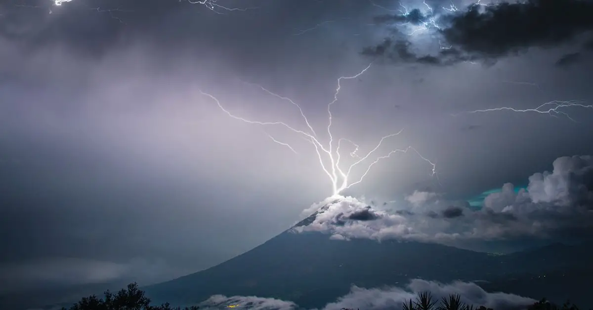 Stunning Photo Shows Lightning Bolt Striking an Erupting Volcano in Guatemala