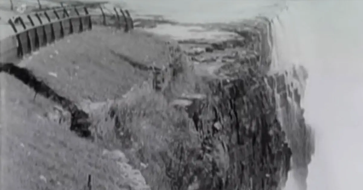 Watch the Amazing footage of Niagara Falls Collapsing In 1954