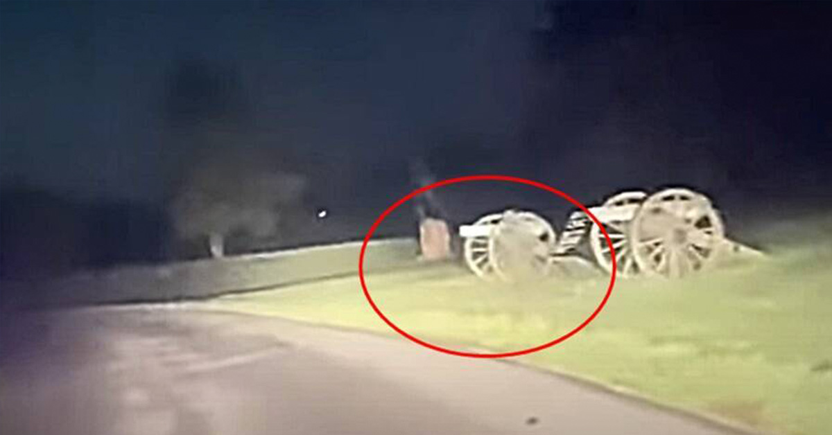 Spooky Video Shows Gettysburg ‘Ghosts’ Run Across the Road